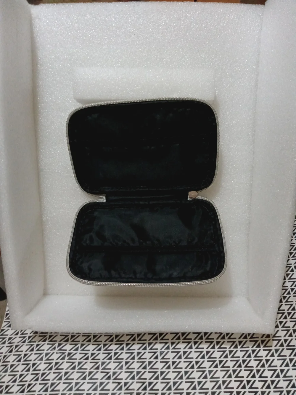 Smashbox Silver Quilted Metallic Makeup Pouch
